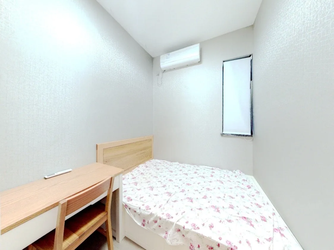 Photo 3 of Sun‑Filled Southeast‑Facing 2‑Bedroom | Maoye Dehong World 70sqm