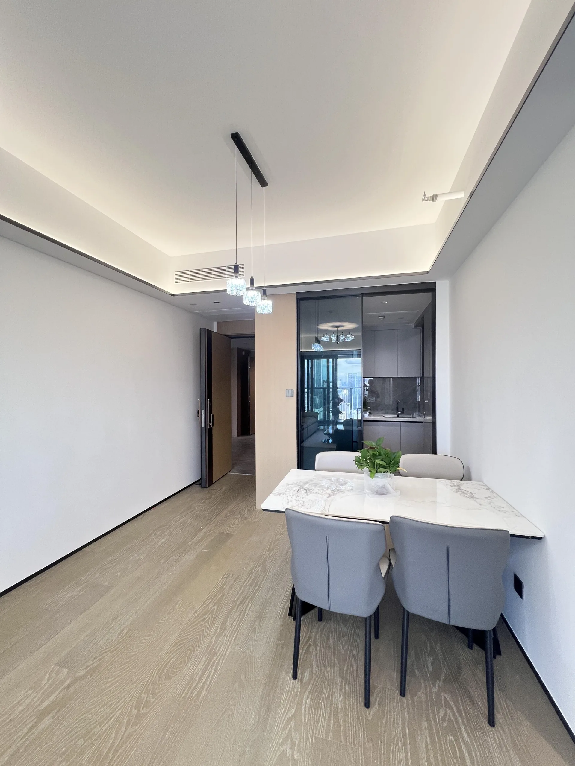 Photo 6 of Bright High-Floor 3 Bedroom Apartment at Zhongzhou Bay Phase 3, Futian Central Property Details
