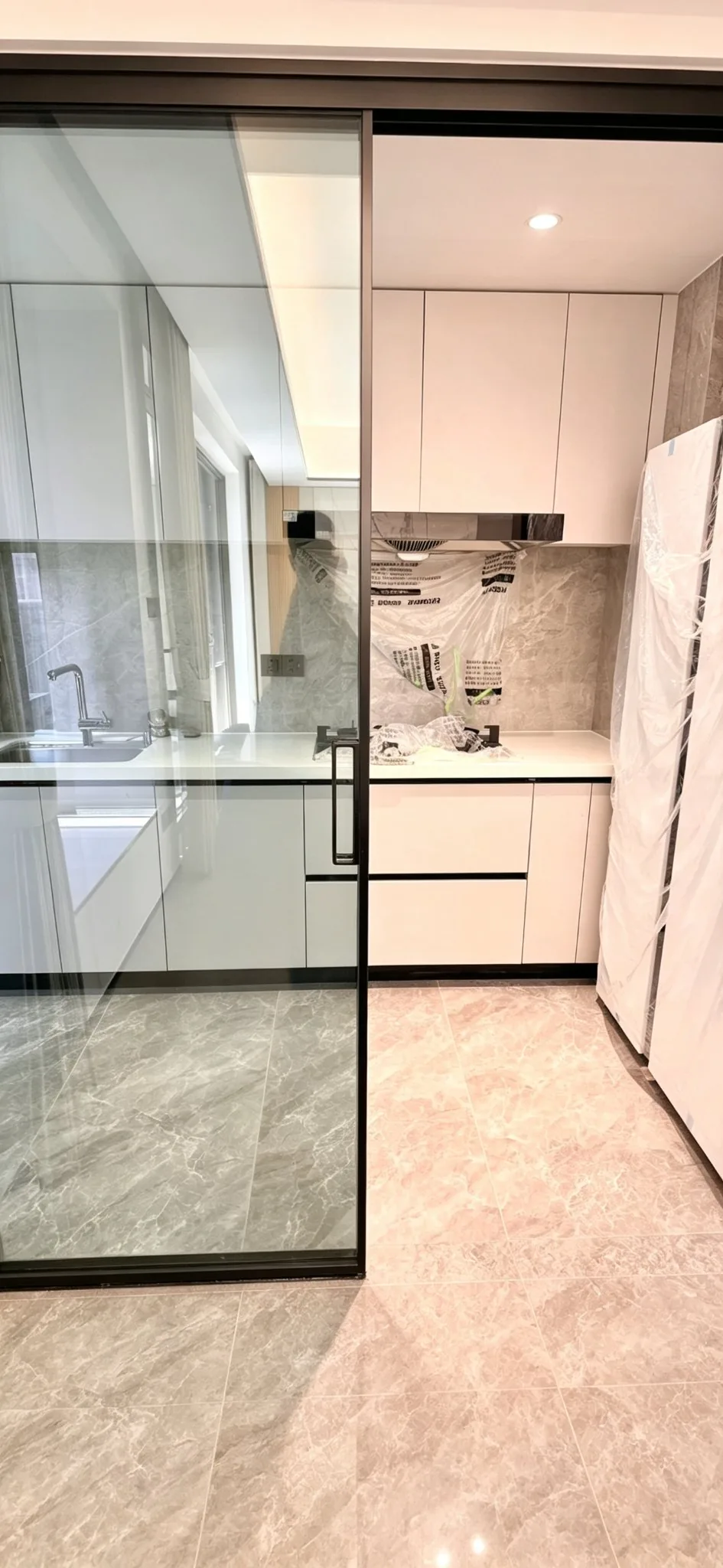 Photo 6 of Futian Zhongzhou Binhai Huafu (Zhongzhou · 3 Bed 2 Bath · 126 sqm