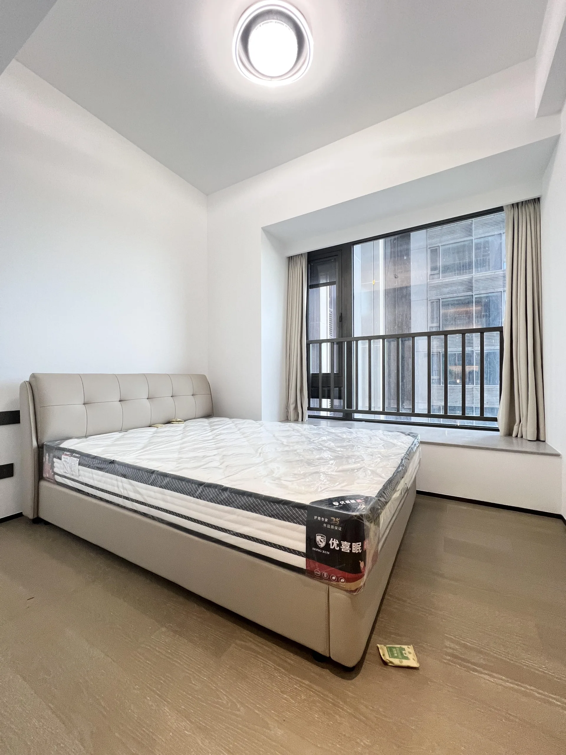 Photo 3 of Bright High-Floor 3 Bedroom Apartment at Zhongzhou Bay Phase 3, Futian Central Property Details