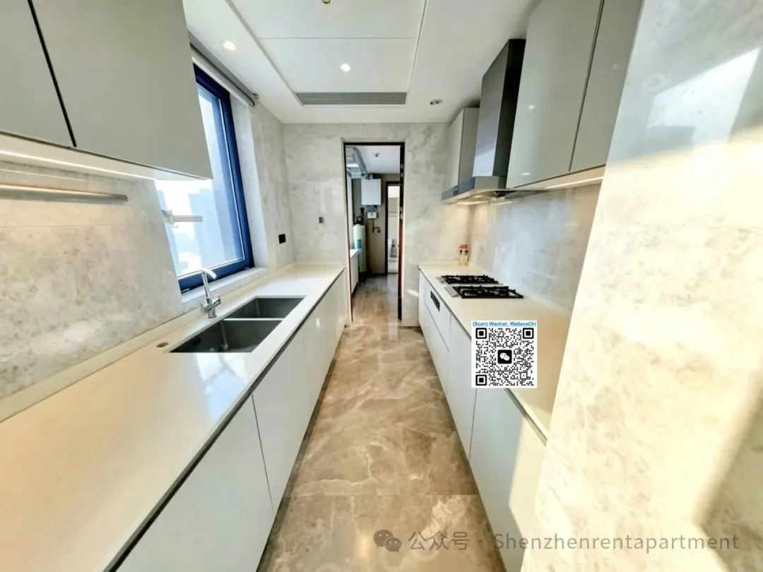 Photo 4 of The Peninsula3 | 260㎡ 5BR 4BA | Seaview | ¥58,000/Mth