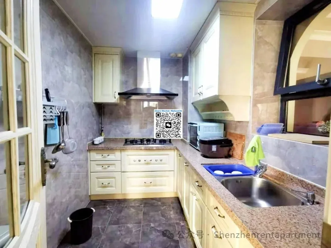 Photo 2 of The Peninsula 2 | 156㎡ | 3BR 2BA | Seaview | ¥18,000/Mth
