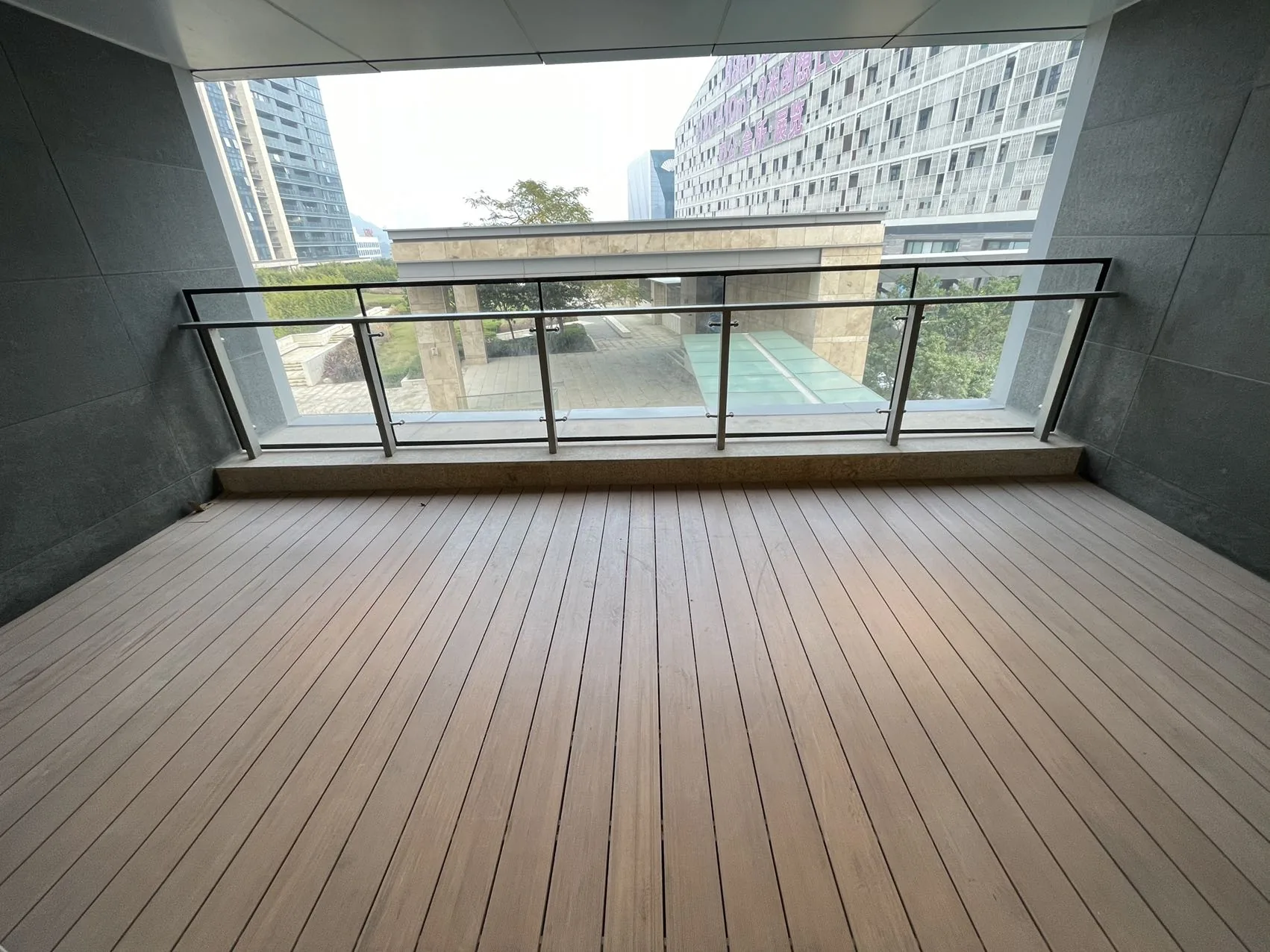 Photo 2 of Luxury Apartment | UpperHills, Futian Shenzhen 360㎡ | 4 En-suite Bedrooms + Maid’s Room Rent: 55,000 CNY / month