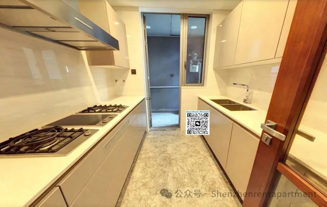 Photo 4 of IMPERIAL PARK | 206㎡ Duplex | 4BR 2BA | Sea view | Unfurnished | ¥35,000/Mth