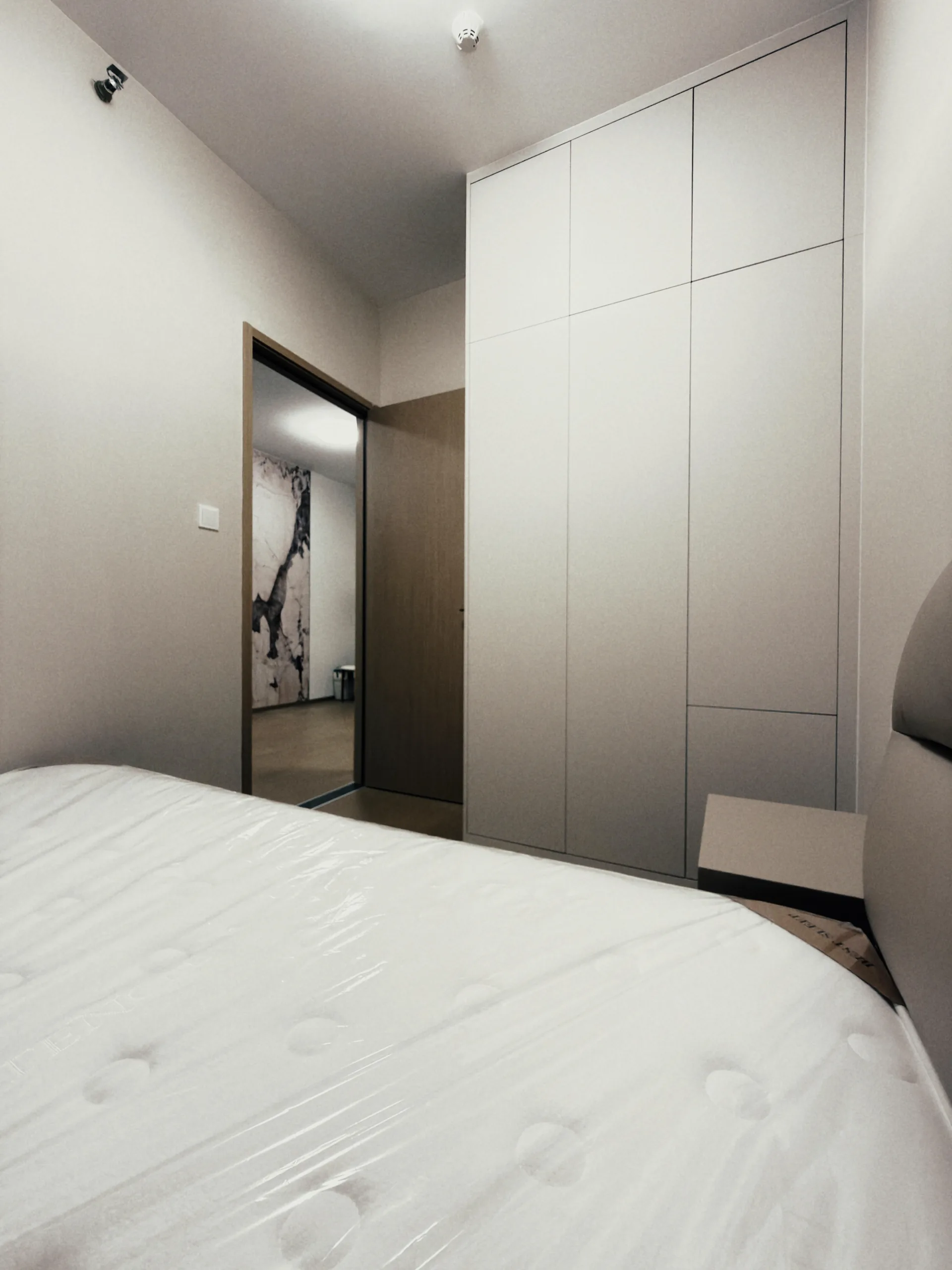 Photo 2 of Bright 1 Bed 1 Living Apartment at Zhongzhou Bay, Shangsha Futian Property Details