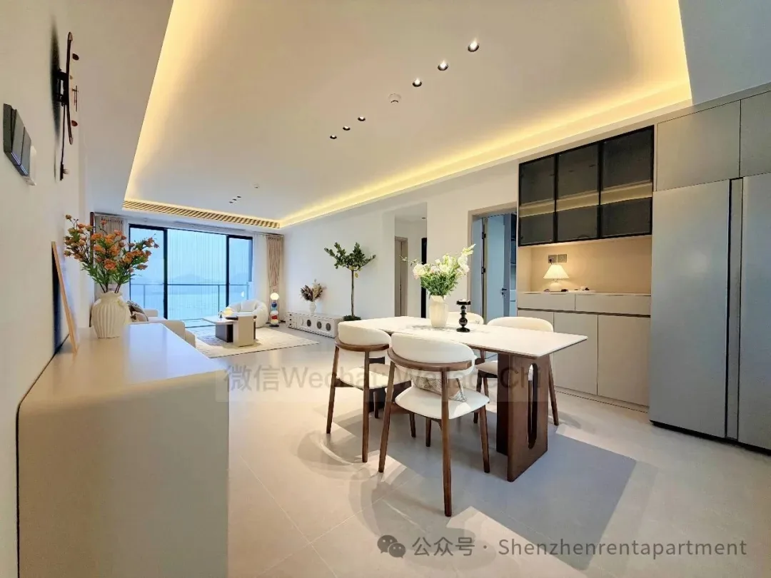 The Peninsula 2 | 158㎡ | 4BR 2BA | Renovated | Seaview | ¥27,000/Mth — main photo
