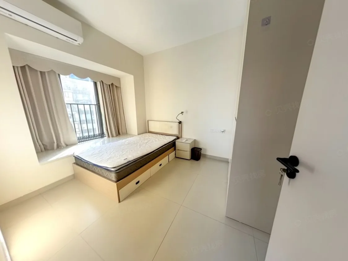 Photo 5 of Brand new Futian 3 bedrooms, spacious for 17000 rmb