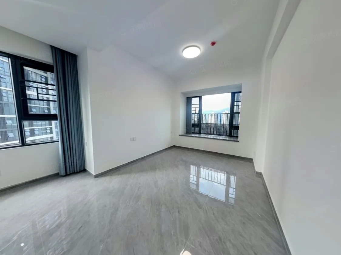 Photo 6 of Spacious Southwest‑Facing 3‑Bedroom | Kingkey Tianchenfu 120sqm