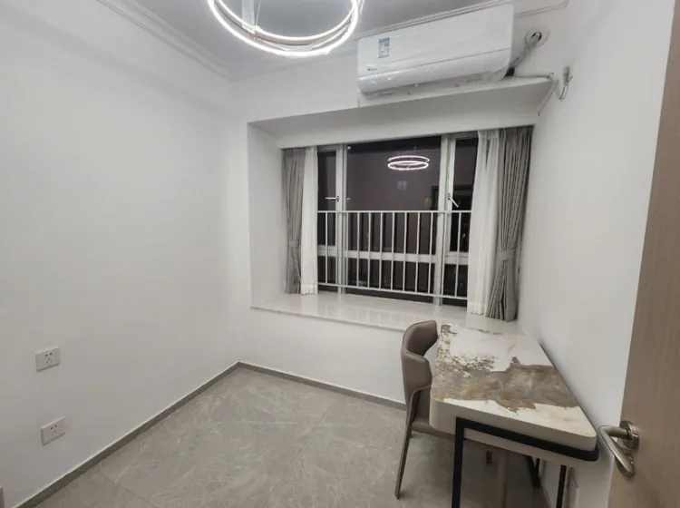 Photo 5 of Futian Gangxia Hui | 3-Bed 2-Bath Apartment for Rent