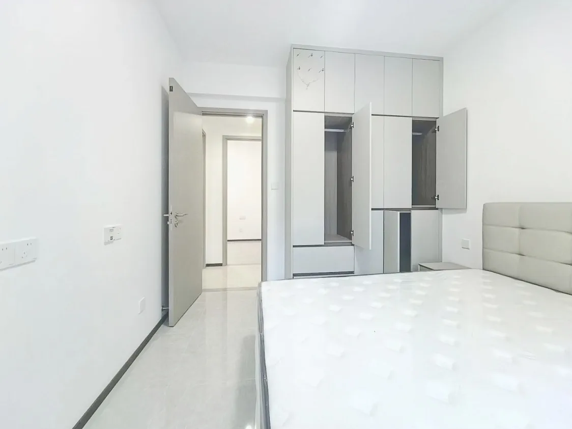 Photo 3 of Bright 3 bedrooms near Hongkong border