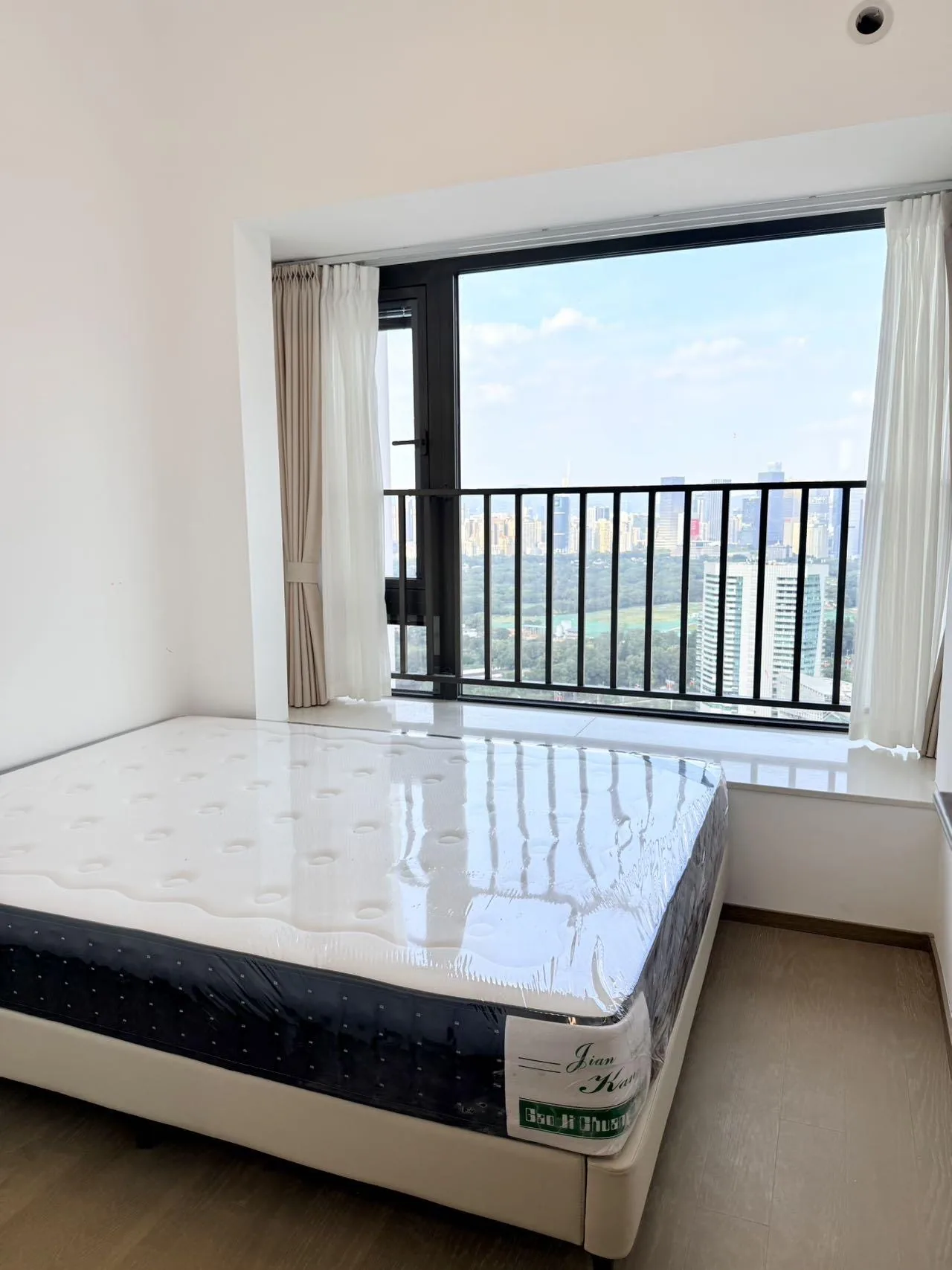Photo 6 of Zhongzhou Binhai Huafu (C Future City), Futian 2 Bedrooms, 1 Bathroom | 64㎡ | Rent: ¥8200/month