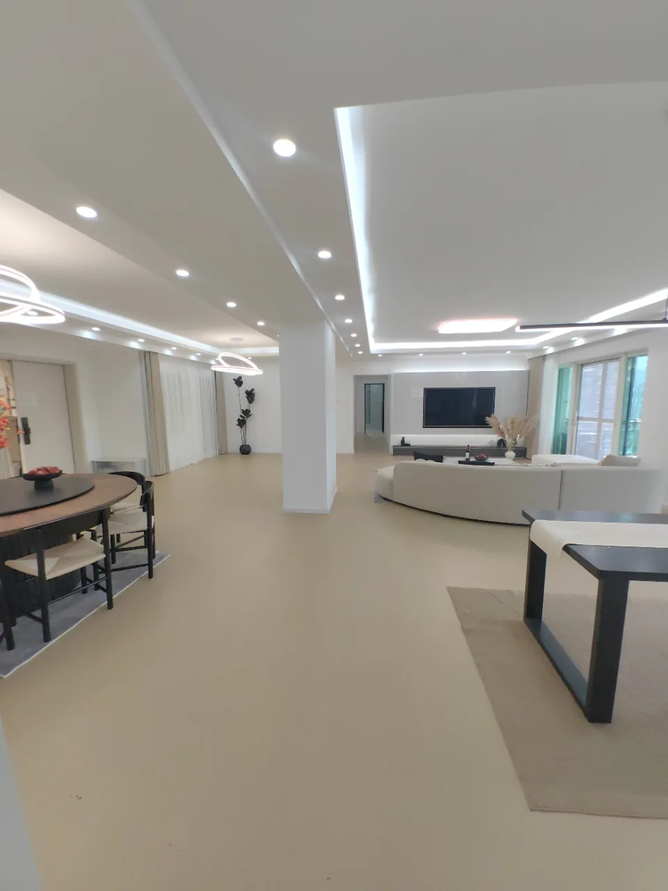 Photo 5 of East Ocean Garden Phase Ⅰ | Xiangmi Lake, Futian 299㎡ | 5 Bedrooms, 2 En-suites Monthly Rent: 43,000 CNY