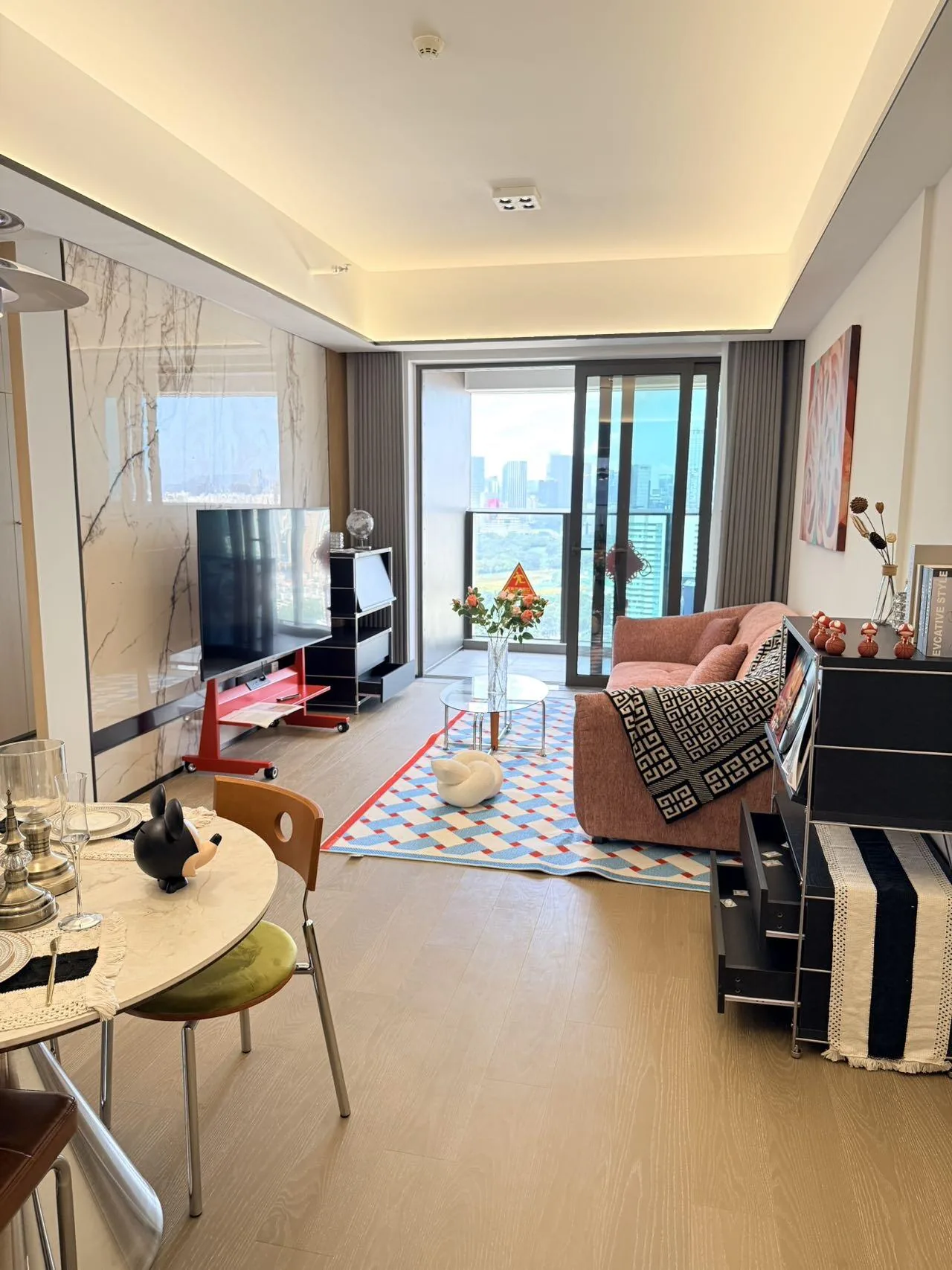 Photo 2 of Great Value 3-Bedroom Unit at CZ City Bay Phase 3, Shangsha Futian