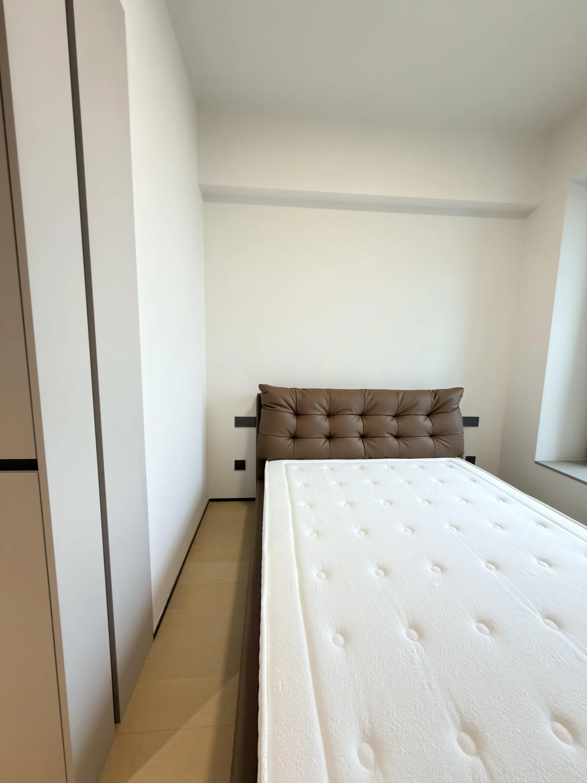 Photo 5 of Stunning Sea View 3-Bedroom Residence with Study at Zhongzhou Bay Yinghai Property Details