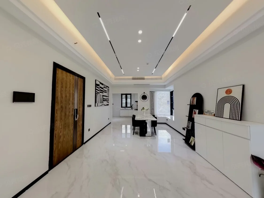 Photo 2 of Futian CBD , EPI Residences | 4BR 2BA for rent