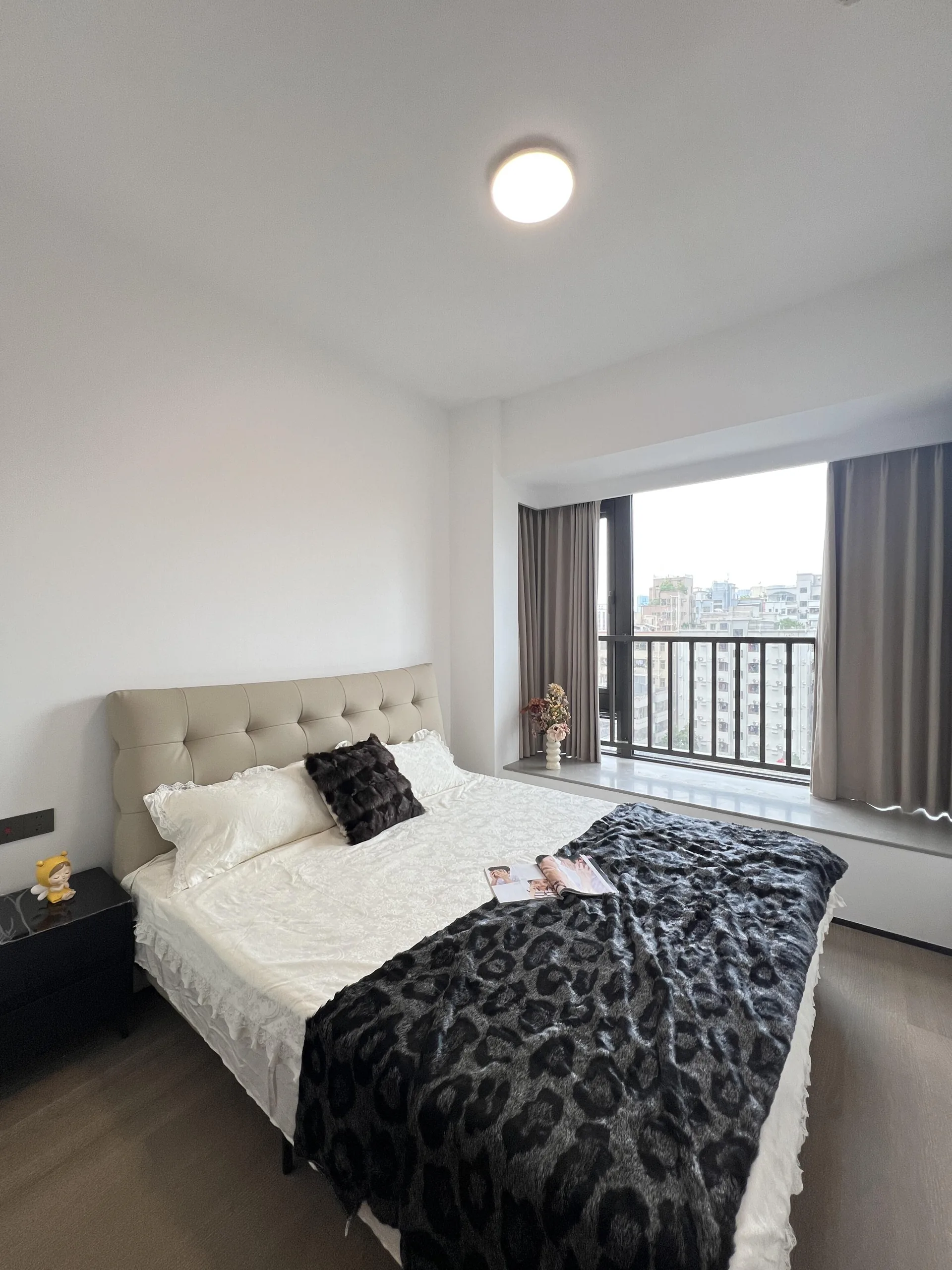 Photo 4 of Brand New 3 Bedroom Apartment at Zhongzhou Bay, Shangsha & Xiasha Metro Property Details