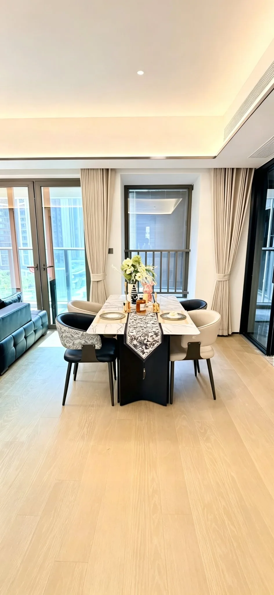 Photo 7 of Futian Zhongzhou Binhai Huafu (Zhongzhou · 3 Bed 2 Bath · 126 sqm