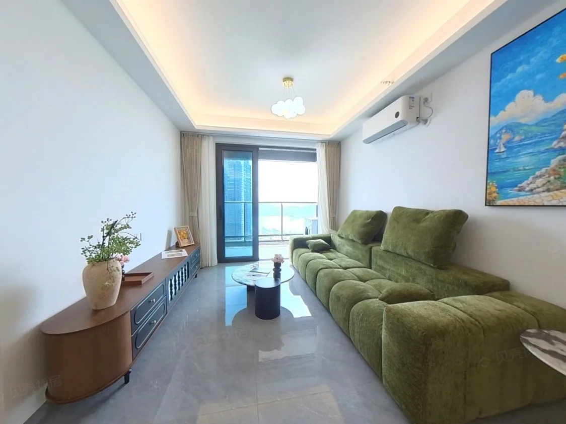 Photo 2 of Spacious 2-Bedroom 1-Bath Apartment