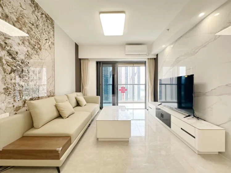 Futian bright 3 bedrooms, easy commute to Hongkong  — main photo