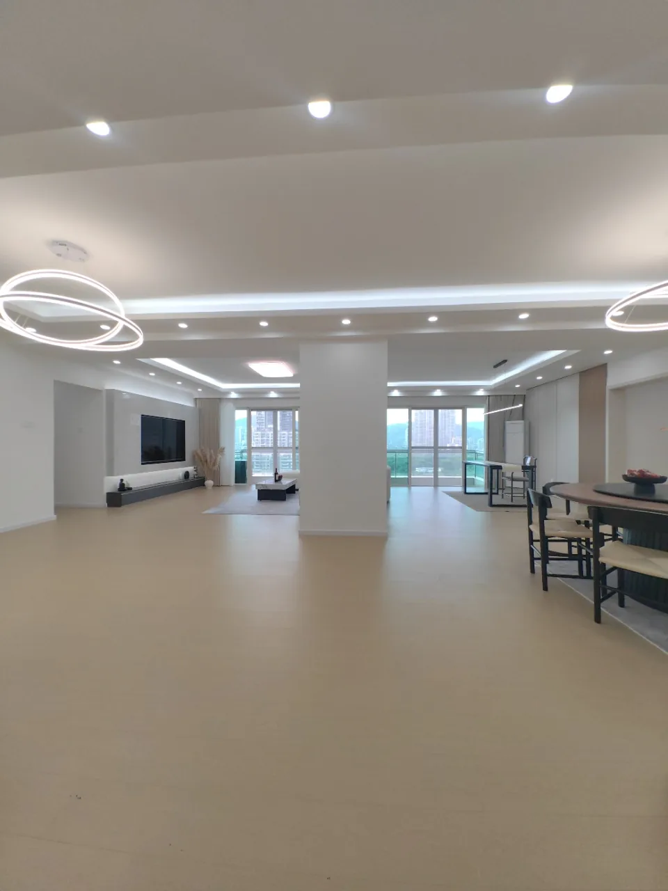 Photo 2 of East Ocean Garden Phase Ⅰ | Xiangmi Lake, Futian 299㎡ | 5 Bedrooms, 2 En-suites Monthly Rent: 43,000 CNY