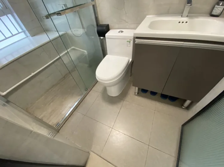 Photo 6 of 🏙️ Futian Gangxia Hui | Spacious 3-Bed Apartment