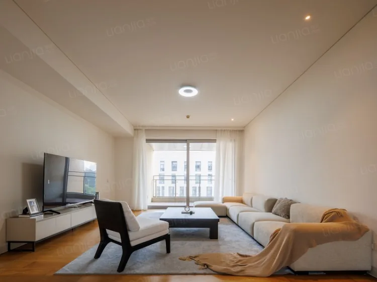 Photo 3 of Futian lovely garden UpperHills | 4BR 2BA for rent 38000