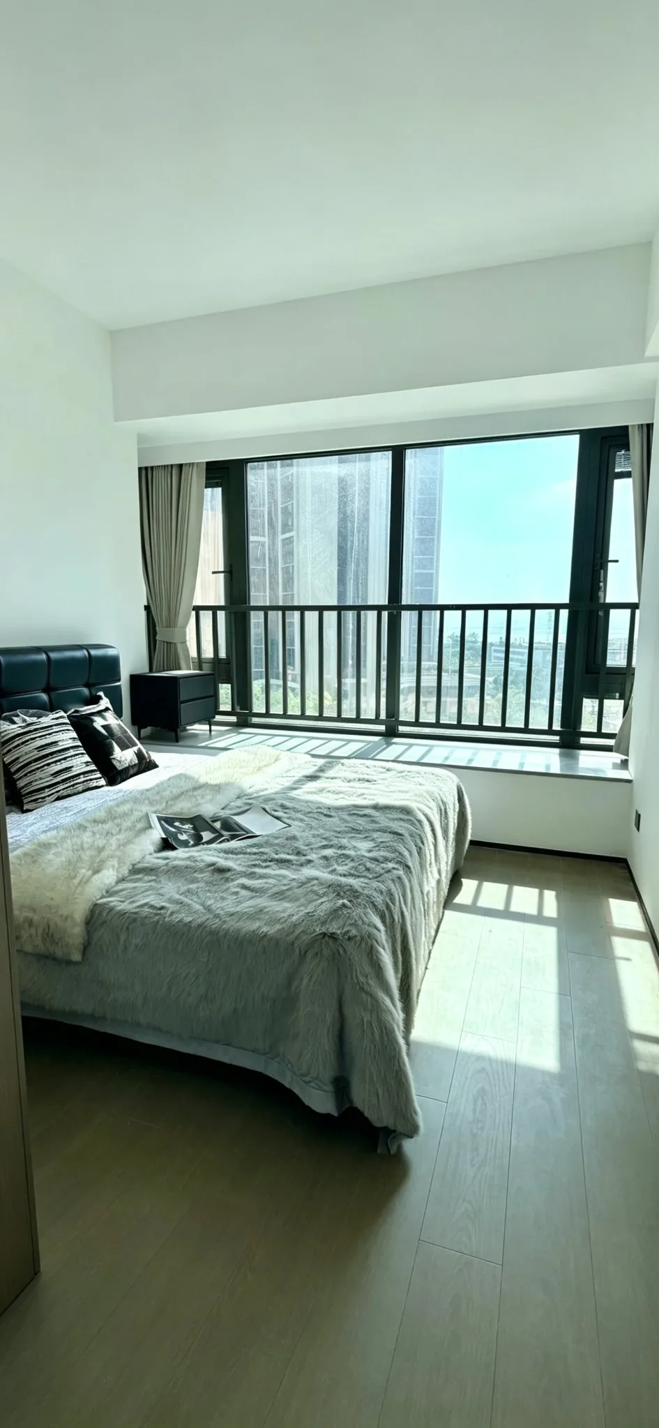 Photo 5 of Futian Zhongzhou Binhai Huafu (Zhongzhou · 3 Bed 2 Bath · 126 sqm