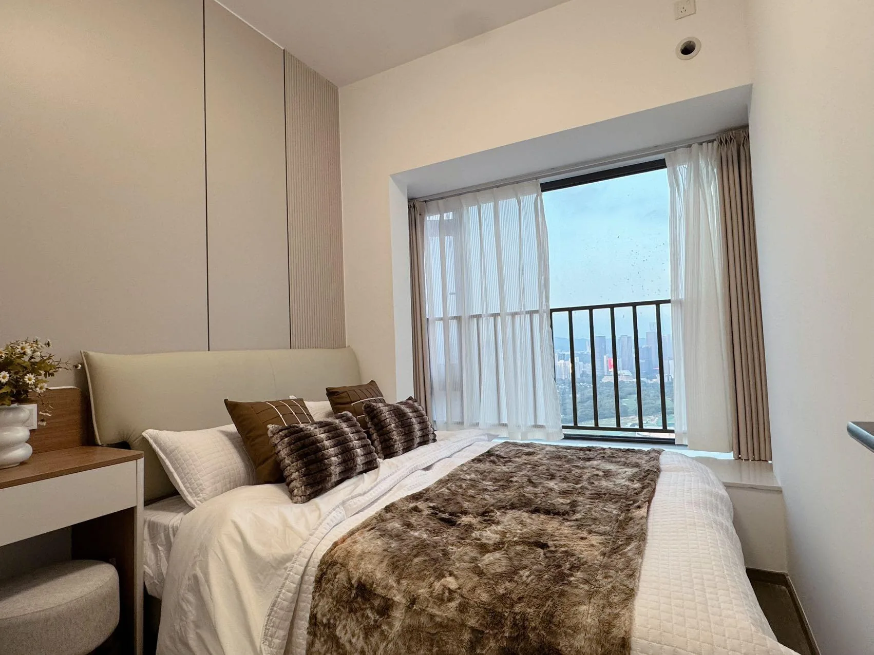 Photo 4 of Cozy 1 Bed 1 Bath Apartment with Gas at Zhongzhou Bay Property Details