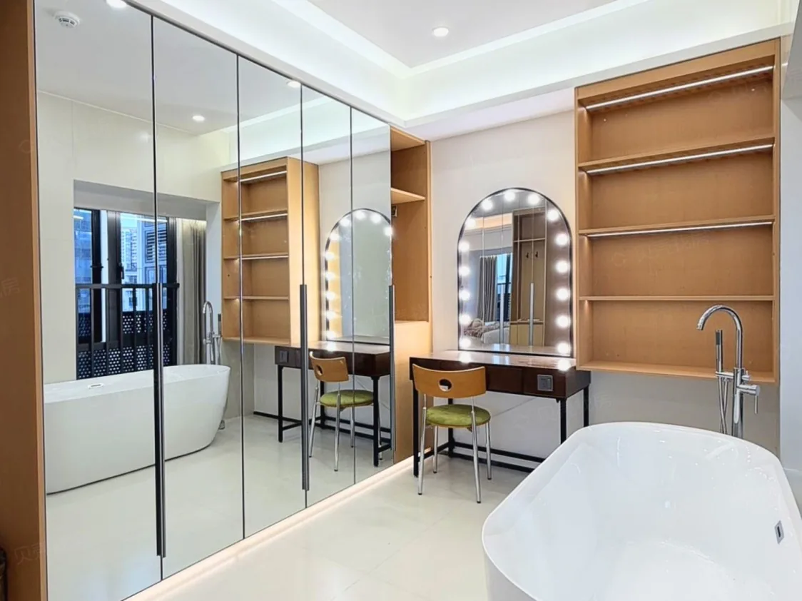 Photo 6 of Beautiful art like big 2 bedrooms 2 bathroom, size 106 sqm, rent 17800