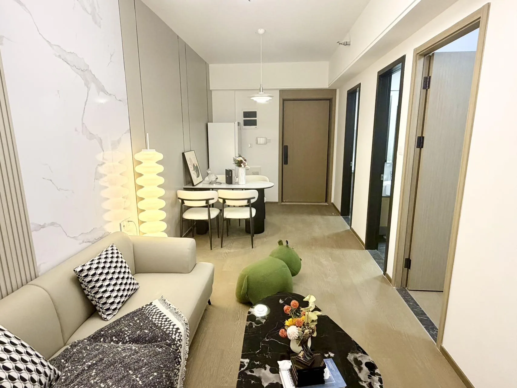 Photo 5 of Chic Renovated 1 Bed 1 Living at Zhongzhou Binhai Huafu Phase 3 Property Details