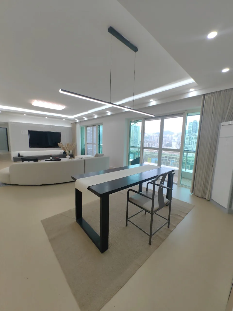 Photo 4 of East Ocean Garden Phase Ⅰ | Xiangmi Lake, Futian 299㎡ | 5 Bedrooms, 2 En-suites Monthly Rent: 43,000 CNY