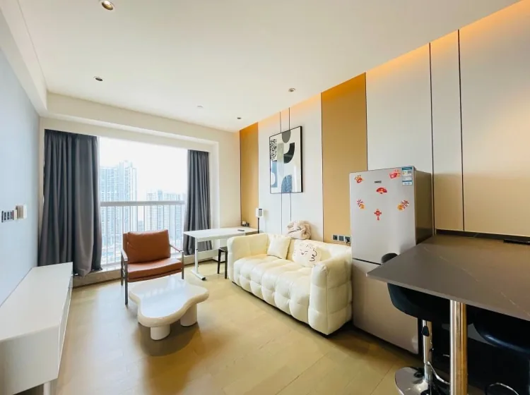 Photo 2 of Brand new Futian 1 bedroom on top of shopping mall 