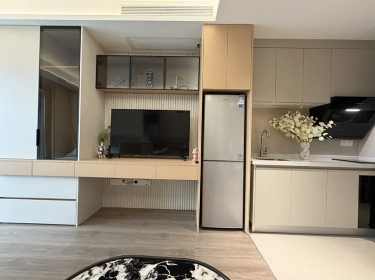 Photo 4 of First time for rent, nice studio near Futian center for 5k only