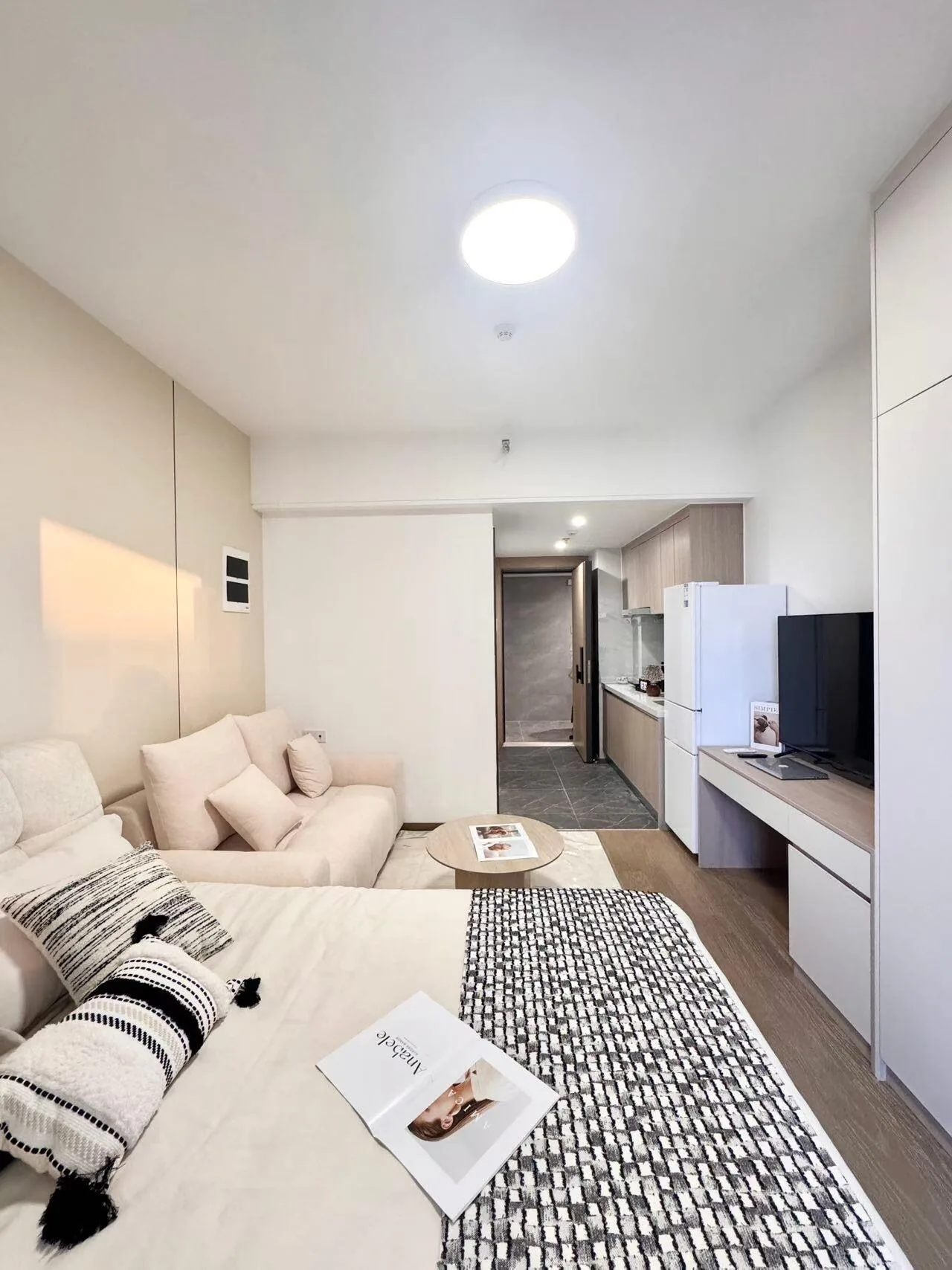 Photo 3 of Bright Studio at Zhongzhou Bay Phase 3 Property Details