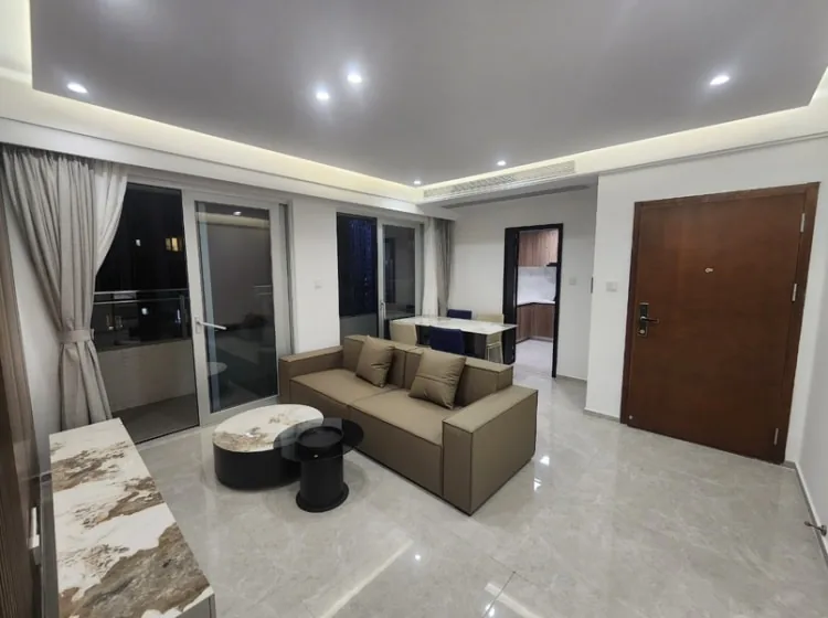 Photo 2 of Futian Gangxia Hui | 3-Bed 2-Bath Apartment for Rent