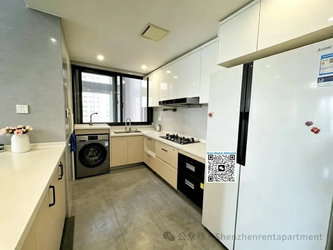 Photo 3 of The Peninsula1 | 139㎡ 3BR 2BA | Seaview | Furnished | ¥22,000/Mth