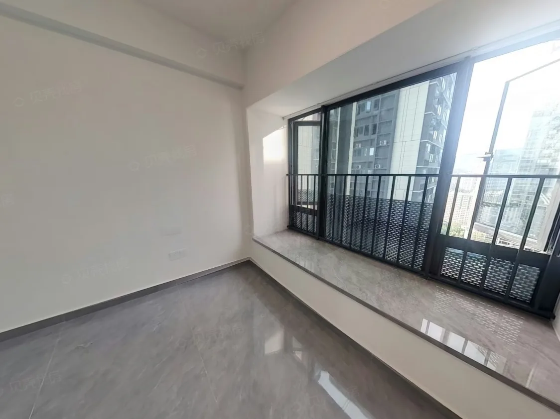 Photo 6 of Modern and new 3 bedrooms, 115 sqm, 13500 rmb, near Futian Civic Center