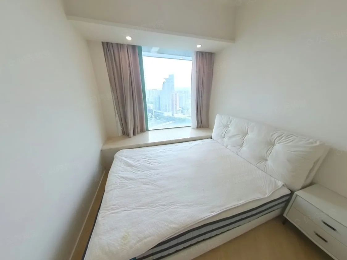 Photo 4 of Spacious High‑End 4‑Bedroom | Gangli Haoyuan 136sqm, Futian District