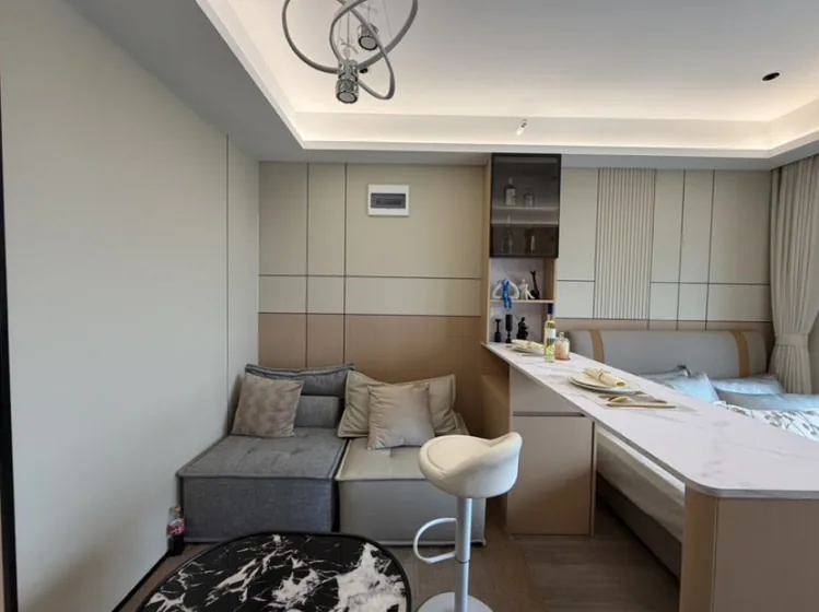 First time for rent, nice studio near Futian center for 5k only — main photo