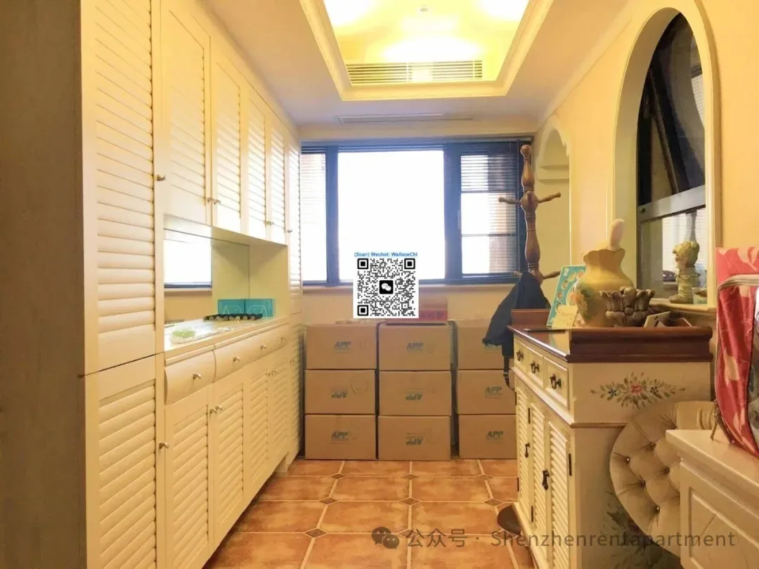 Photo 6 of The Peninsula 2 | 156㎡ | 3BR 2BA | Seaview | ¥18,000/Mth
