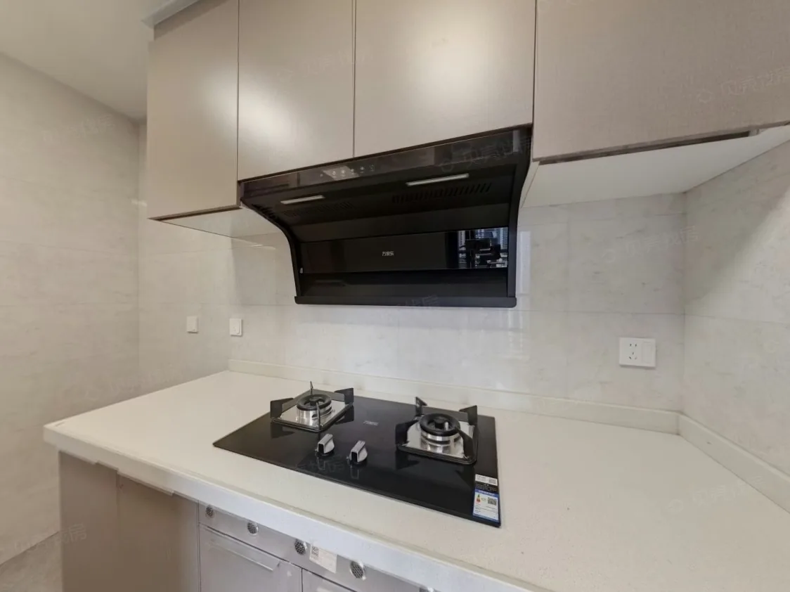 Photo 6 of Minimalist 2-Bedroom 1-Bath Empty Apartment for 6000 rmb