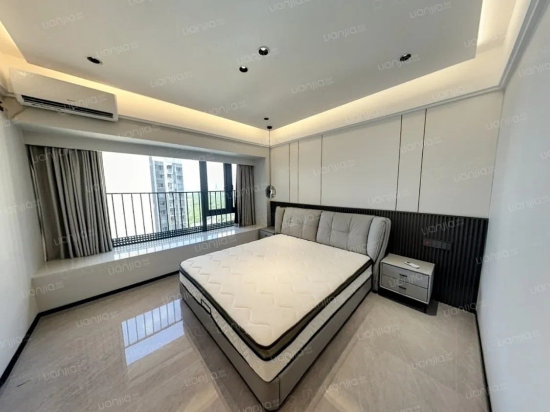 Photo 3 of Futian Shangsha / Xiasha nice and new 3 bedrooms 130 sqm, rent 17000 rmb 