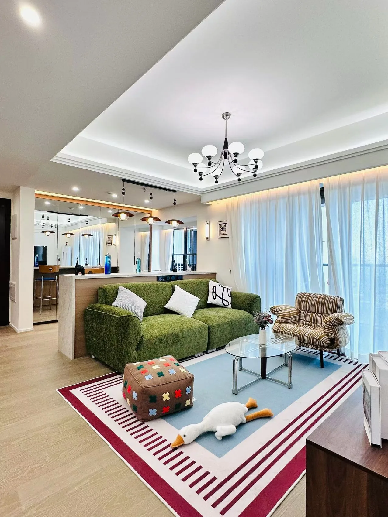 Photo 6 of Beautiful two bedrooms, Yushui Huafu, Futian, 48th floor