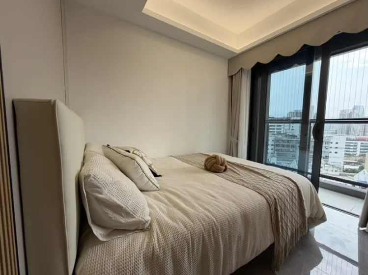 Photo 5 of Modern band new 1 bedroom 1 living room, 48 sqm, rent 6000 rmb, Futian center