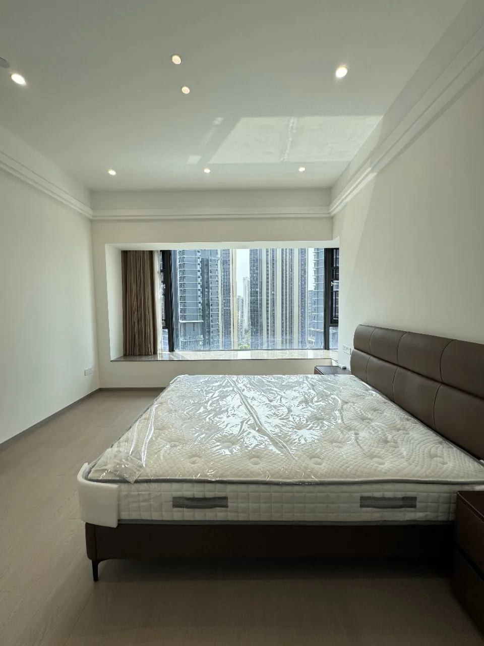 Photo 4 of NEW LISTING | Hyde Garden ▪ 249㎡ | 4+1 bed, all en-suites,