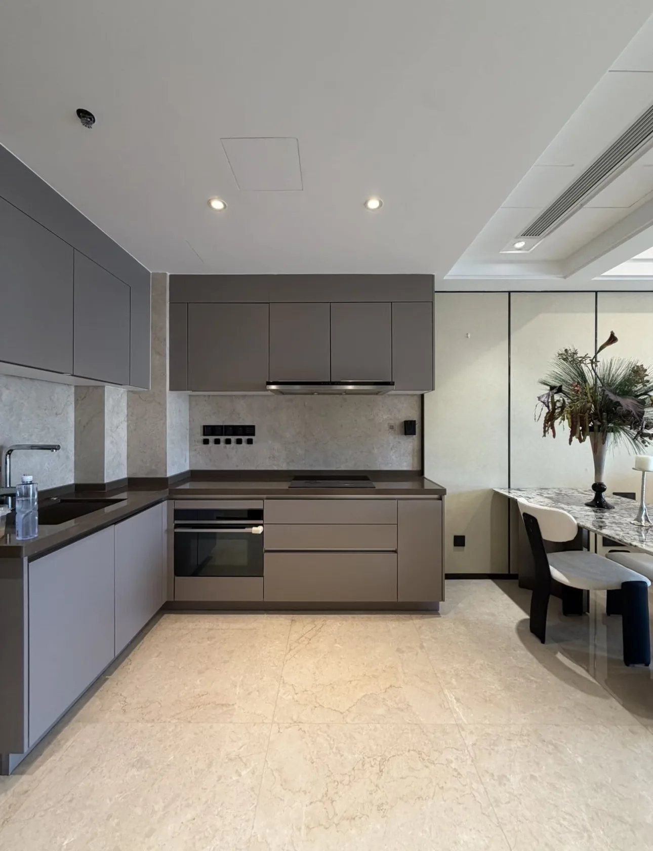Photo 5 of 98sqm 2BR Premium Rental | Baoneng Residence, Futian Shenzhen | CNY17k/month