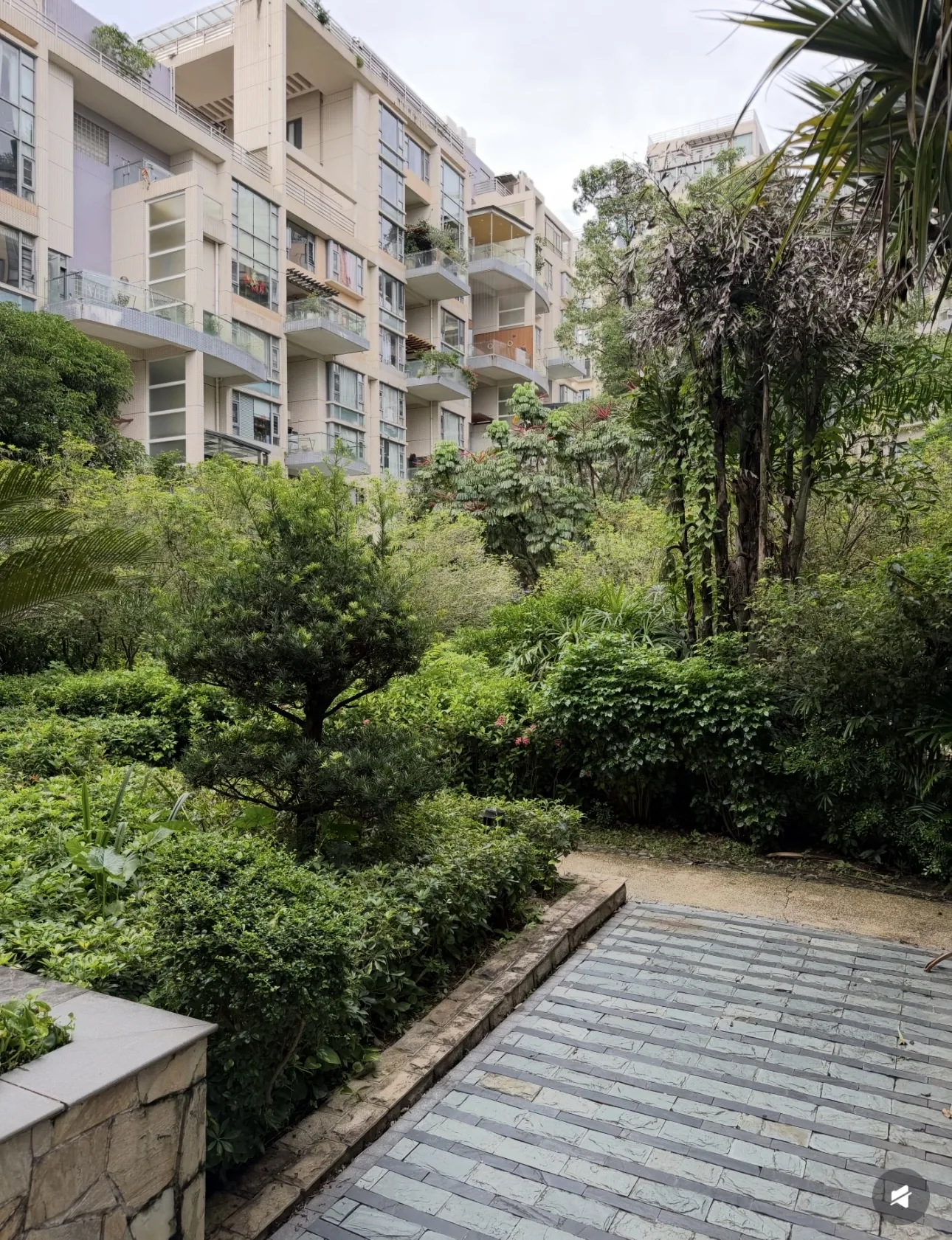 Photo 2 of Futian Bihai Yuntian | End‑unit upper duplex (3‑story) Monthly rent: RMB 46,000