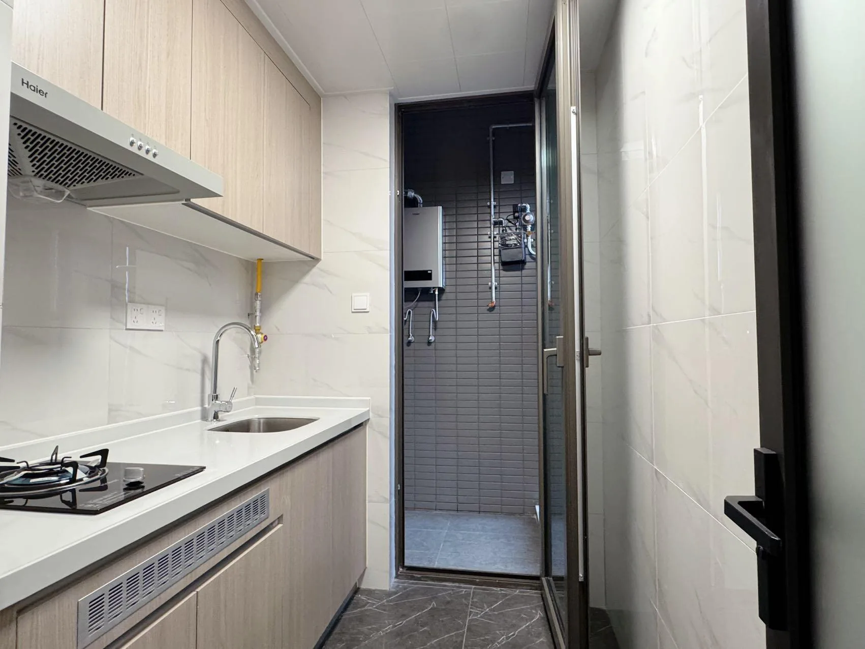 Photo 5 of Cozy 1 Bed 1 Bath Apartment with Gas at Zhongzhou Bay Property Details