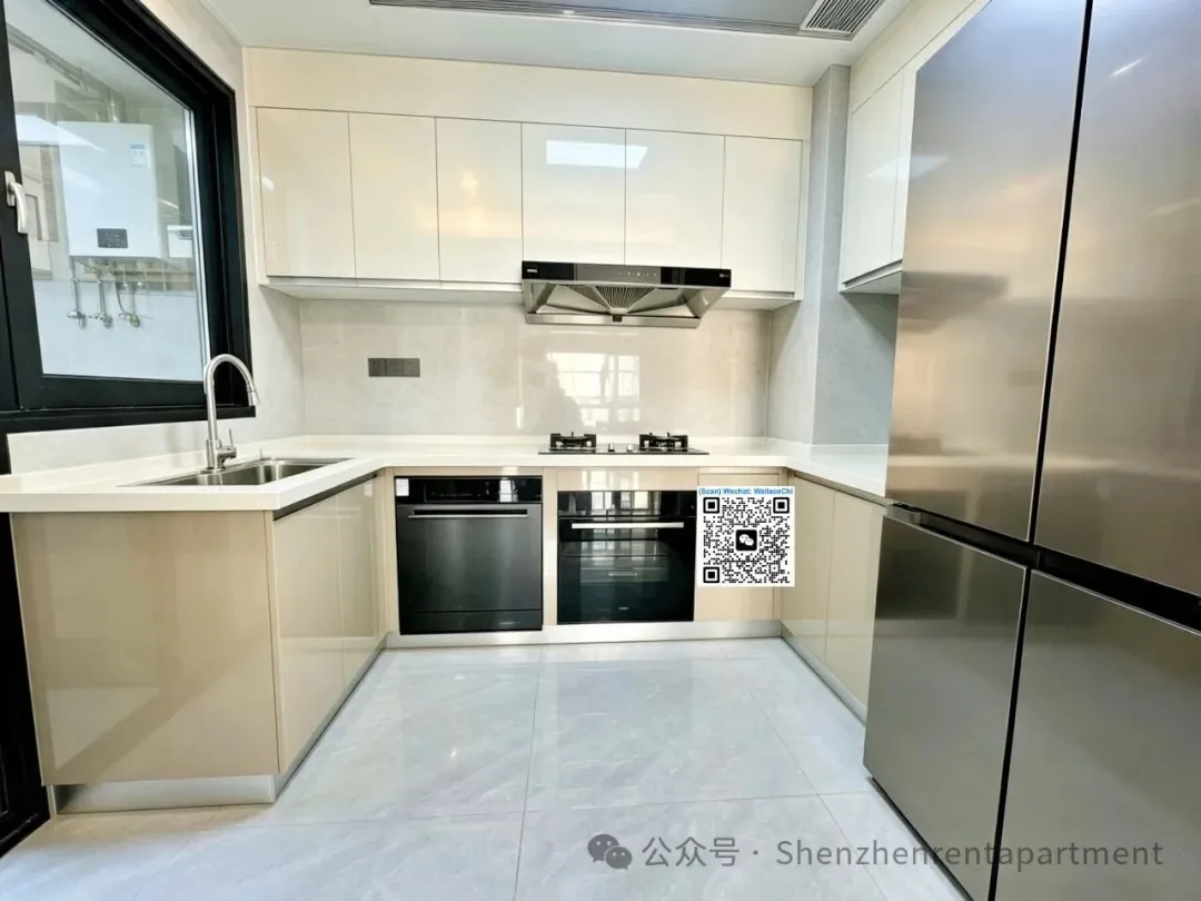 Photo 2 of The Peninsula1 | 139㎡ 4BR 2BA | Seaview | ¥20,000/Mth