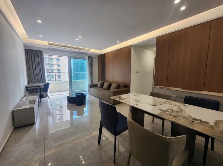 Great Value! Spacious 120sqm 3-Bed 2-Bath | Futian Gangxia Hui — main photo